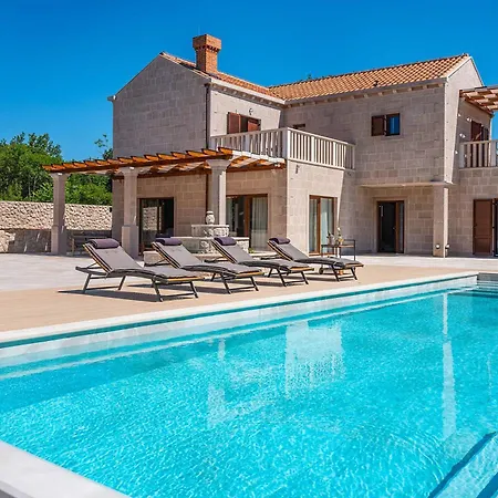 Midnight Serenity Čilipi