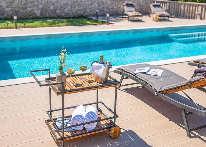 Βίλα Midnight Serenity Čilipi