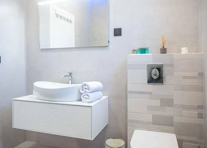 Midnight Serenity Čilipi